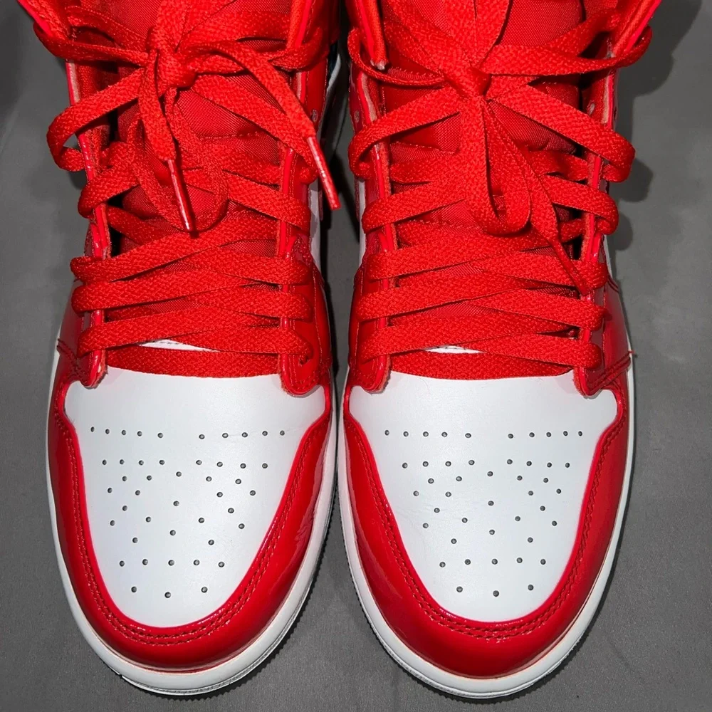 Air Jordan 1: “Barcelona Sweater” - Picture 2 of 4